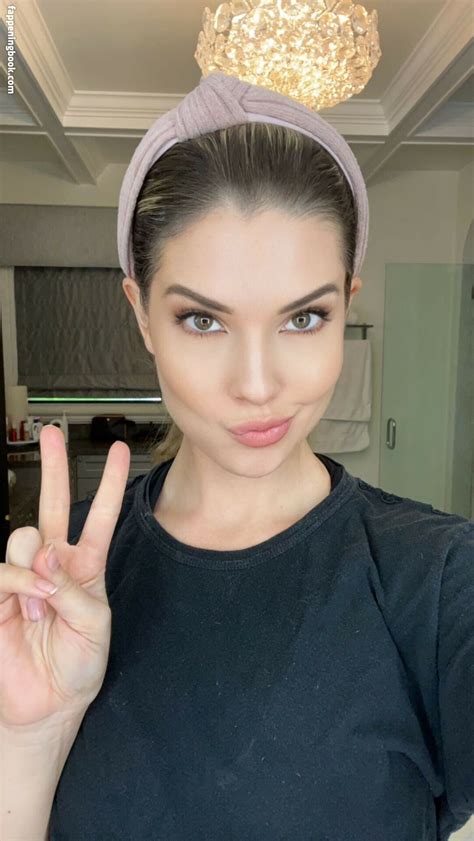 Amanda Cerny Onlyfans Leak
