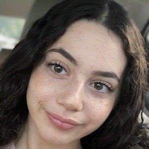 Gali Golan Tiktok Star Age Birthday Bio Facts Family Net Worth Gali Golan Tiktok Star Age Birthday Bio Facts Family Net Worth