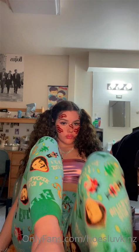 Hoesluvkinz Leaks