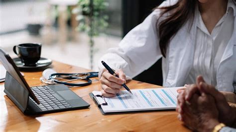How To Find The Best Small Business Health Insurance Miami Herald How To Find The Best Small Business Health Insurance Miami Herald