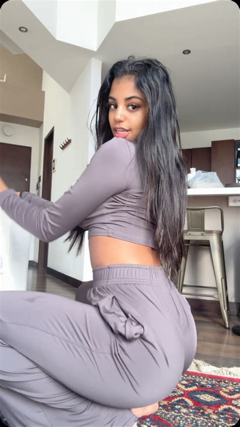 Julieth Diaz Juliethlatina Instagram Photos And Videos Julieth Diaz Juliethlatina Instagram Photos And Videos