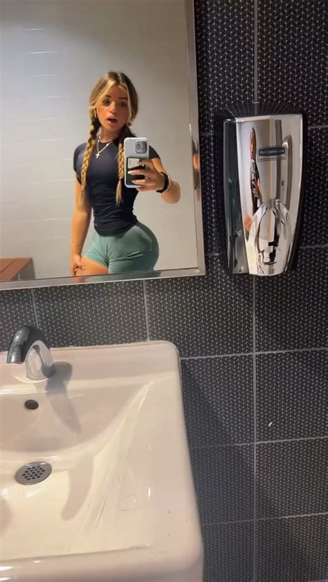 Kayla Manousselis R Fit Babes Kayla Manousselis R Fit Babes