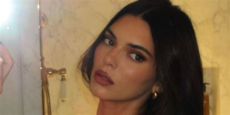 Kendall Jenner Went Completely Topless On Instagram Kendall Jenner Went Completely Topless On Instagram