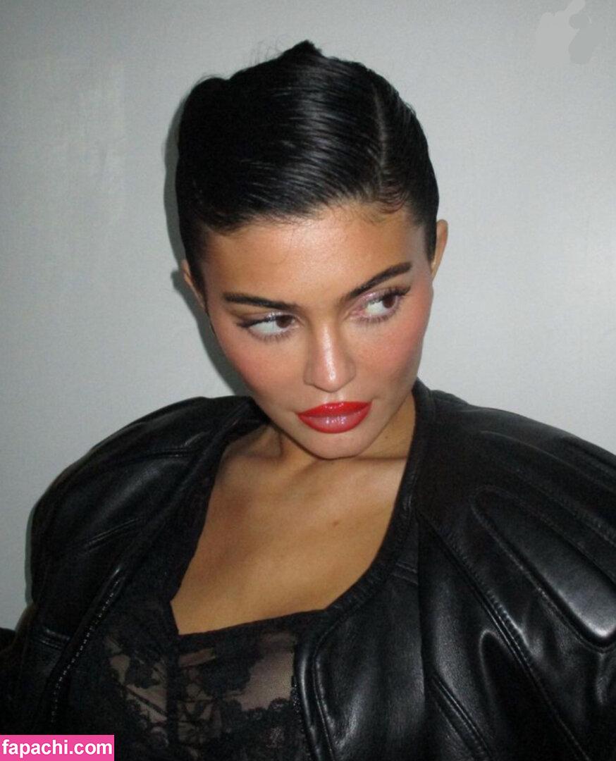 Kylie Jenner Leaked Nudes
