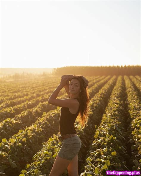 Laura Carlson Wilson Laura Farms Lauraywilson Nude Onlyfans Photo Laura Carlson Wilson Laura Farms Lauraywilson Nude Onlyfans Photo