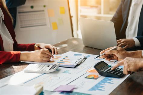 Life Insurance Vs Mutual Funds Understanding The Difference Selectquote Life Insurance Vs Mutual Funds Understanding The Difference Selectquote