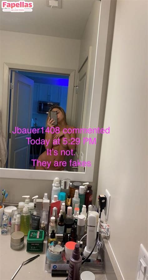Nudes Leaks