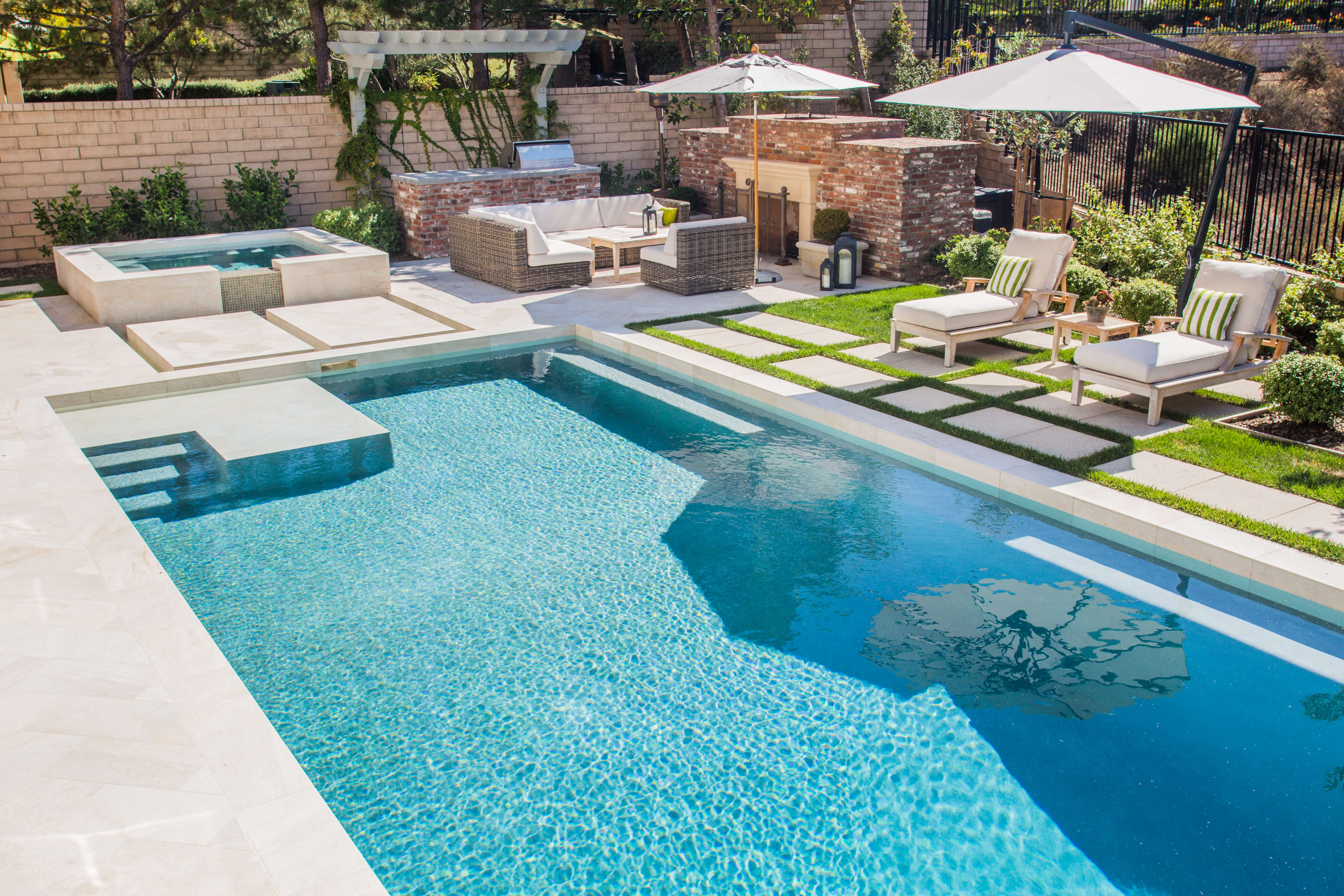 Pool Leak Detection