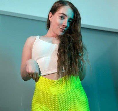 Renee Winter Bio 2023 Age Career Networth Boyfriend Amp Facts Renee Winter Bio 2023 Age Career Networth Boyfriend Amp Facts