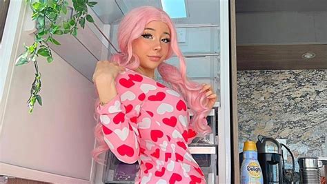 Waifu Mia How The Online Star Overcame Depression To Become A Star The Waifu Mia How The Online Star Overcame Depression To Become A Star The