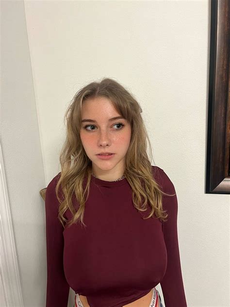 Zooemoore Onlyfans Leaks